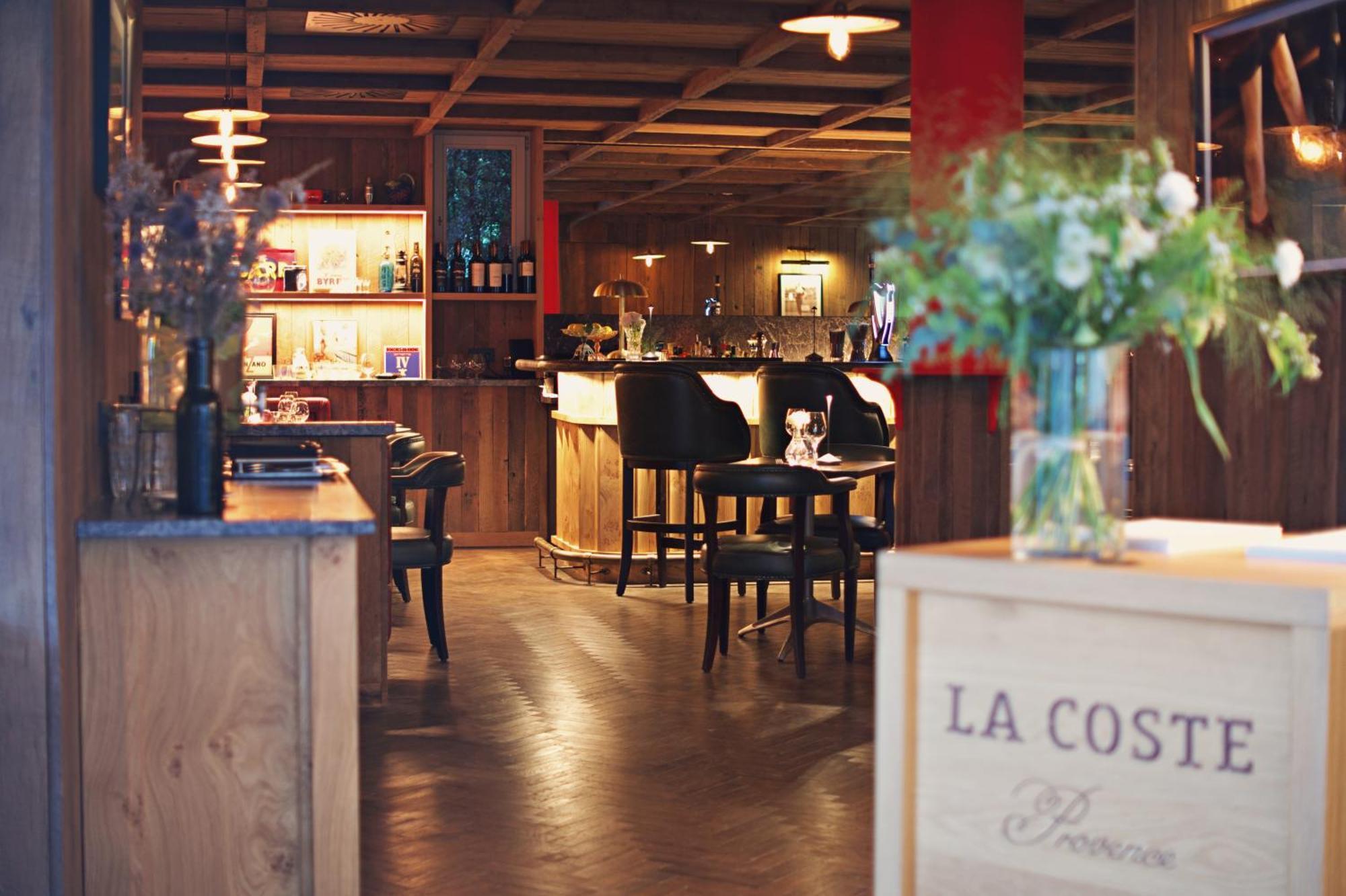 Auberge La Coste Le Puy-Sainte-Reparade Exterior photo